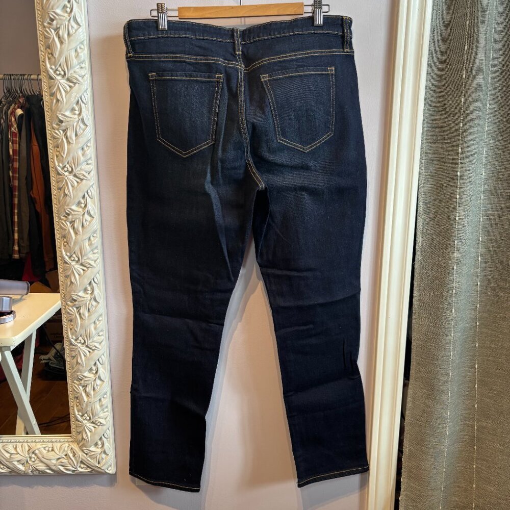 Gap Mid Rise Straight Leg Size 32 Regular - Picture 4 of 4